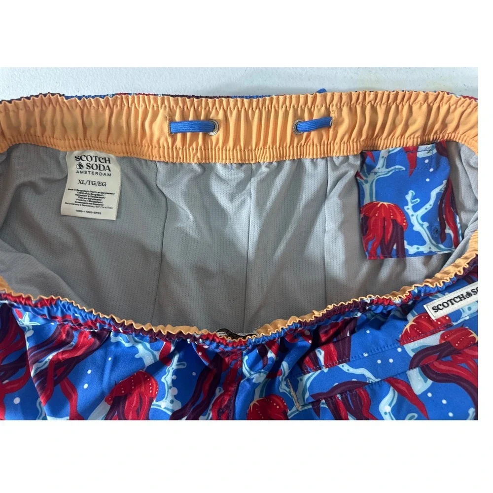 Scotch & Soda vibrant swim